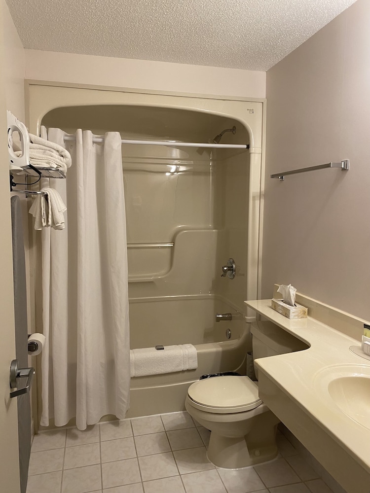 Ocean View Hotel 48/50