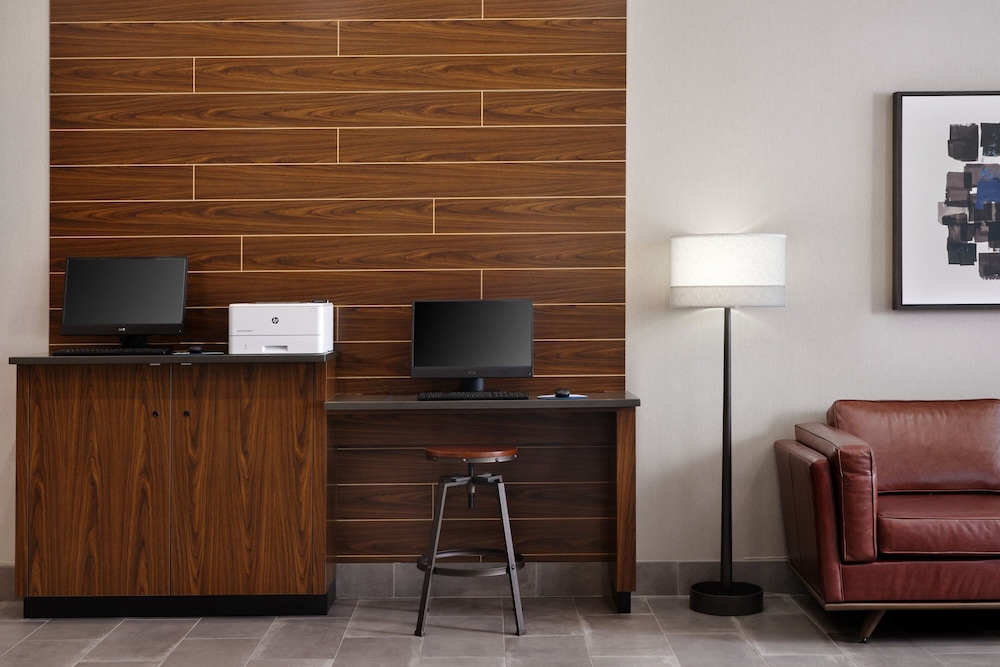 Four Points by Sheraton Yuma 18/24