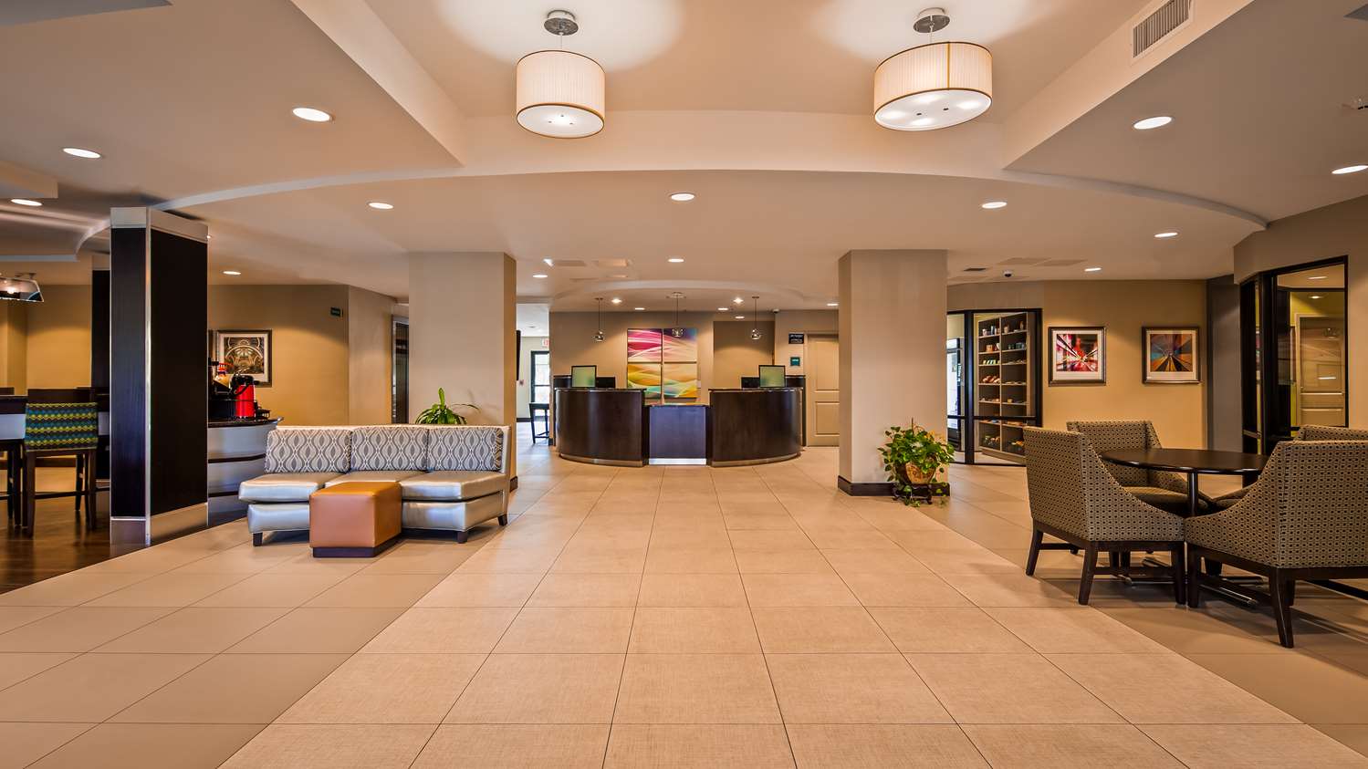 Best Western Plus University Inn 1/7