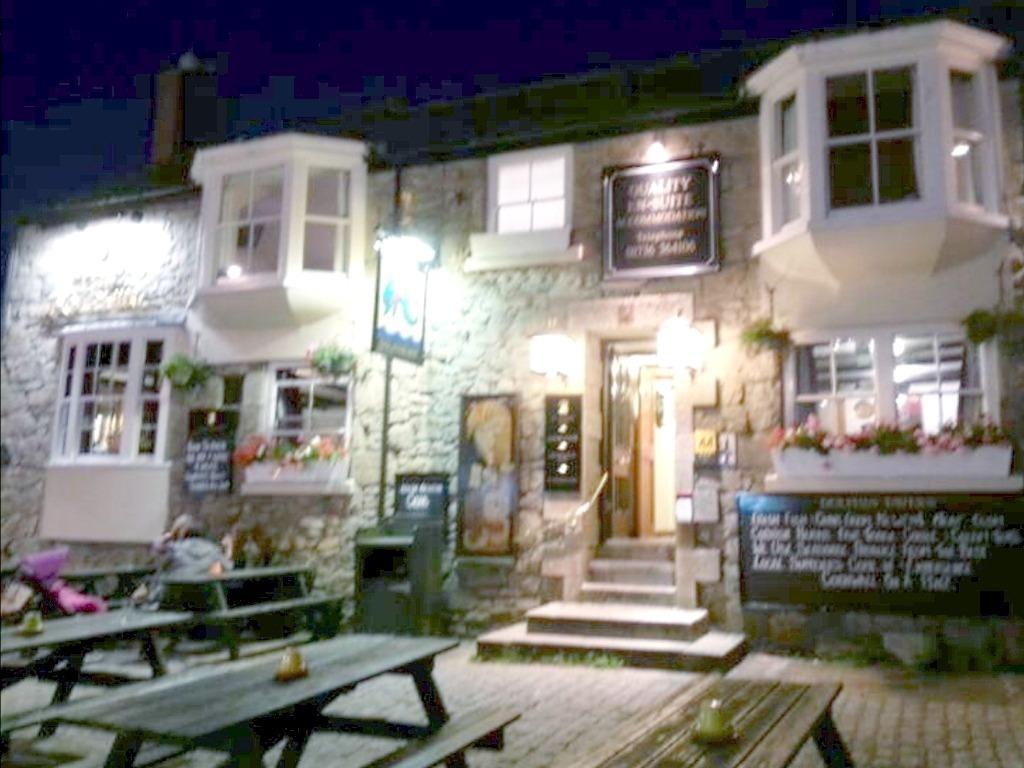 The Dolphin Tavern 1/22