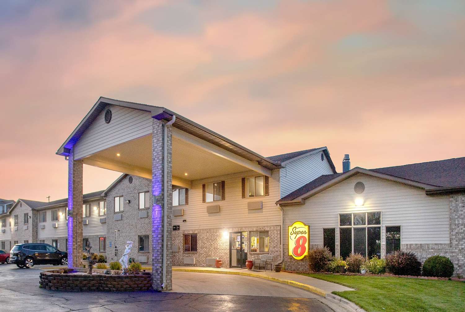 Super 8 By Wyndham Big Rapids 1/29
