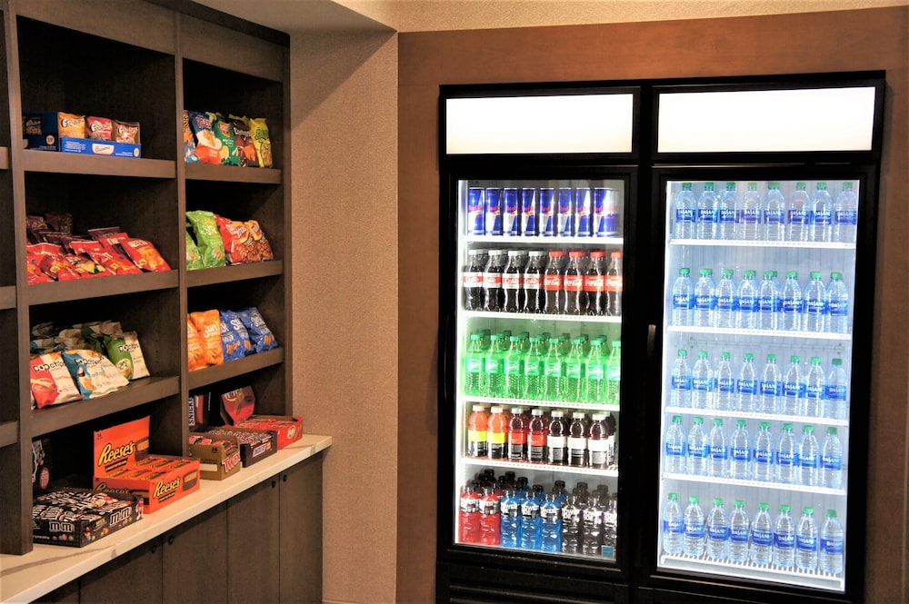 La Quinta Inn & Suites By Wyndham Marysville 27/57