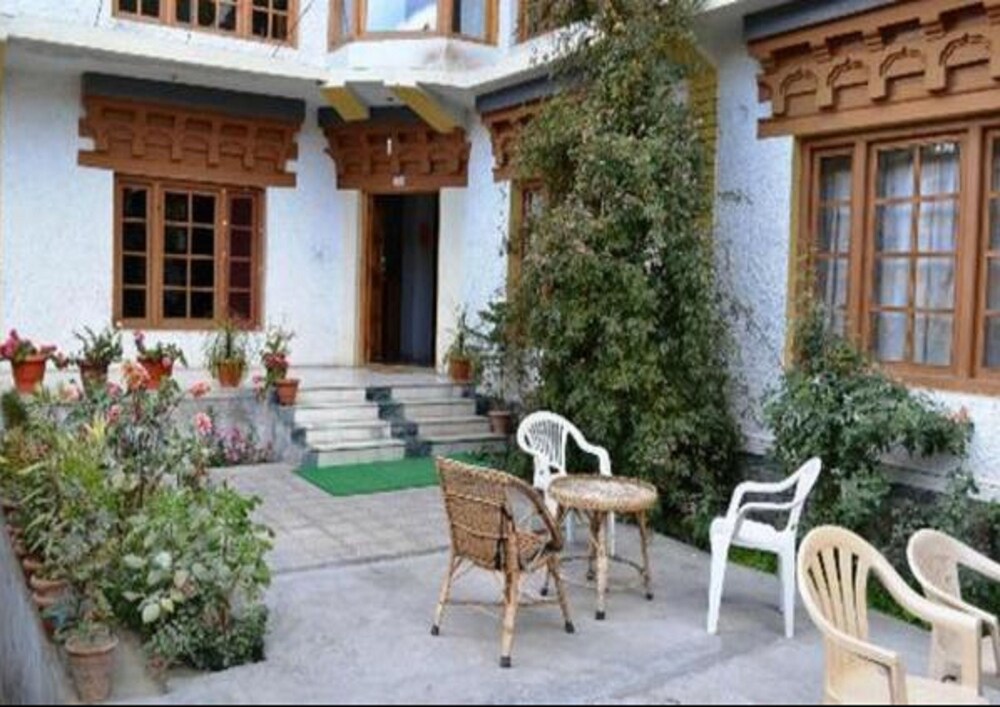 Hotel Om Ladakh 15/19