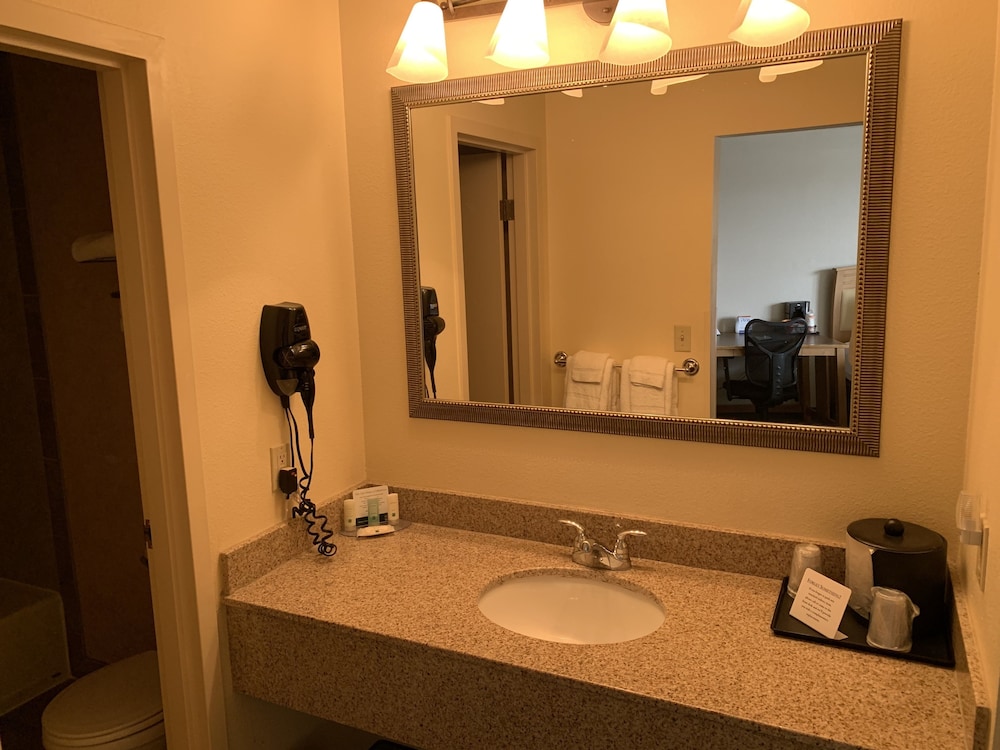 Comfort Suites Idaho Falls 45/50