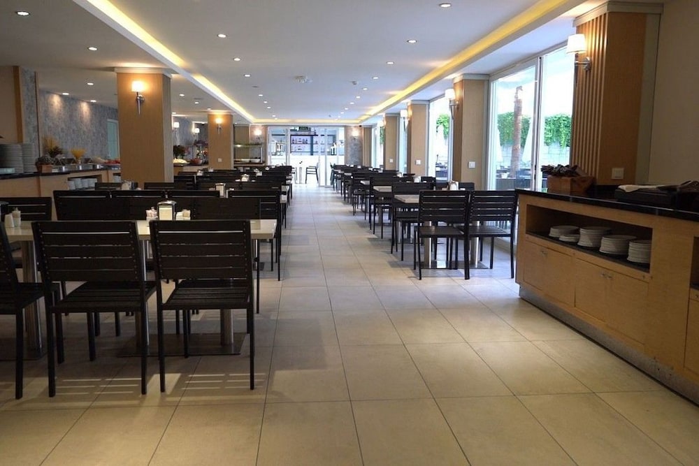 Elit Life Hotel 57/59