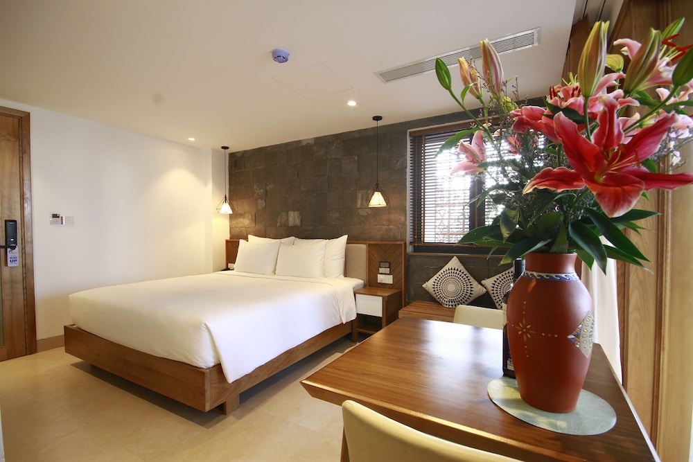 Ponte Boutique Villa 24/63
