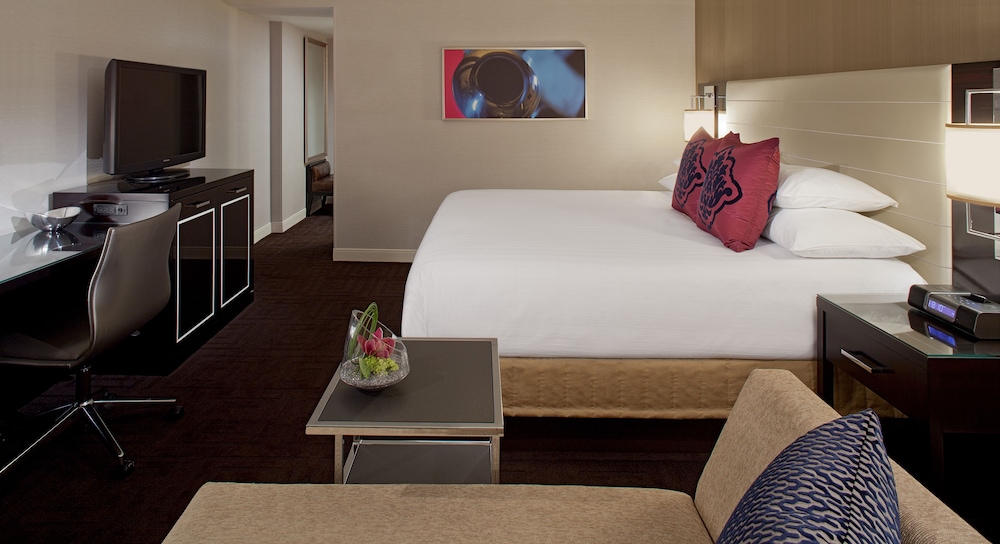 Hyatt Regency New Orleans Hotel 65/69