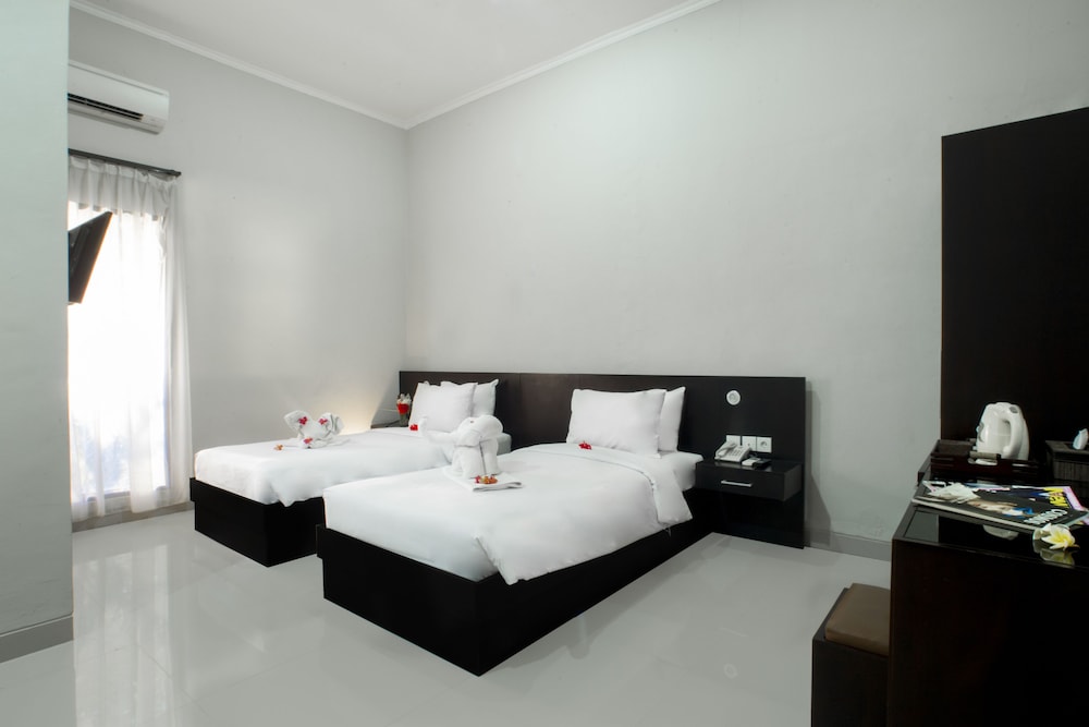 SUPERIOR, COTTAGE, DOUBLE BED