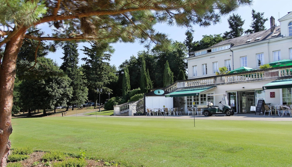 Domaine Et Golf De Vaugouard 41/50
