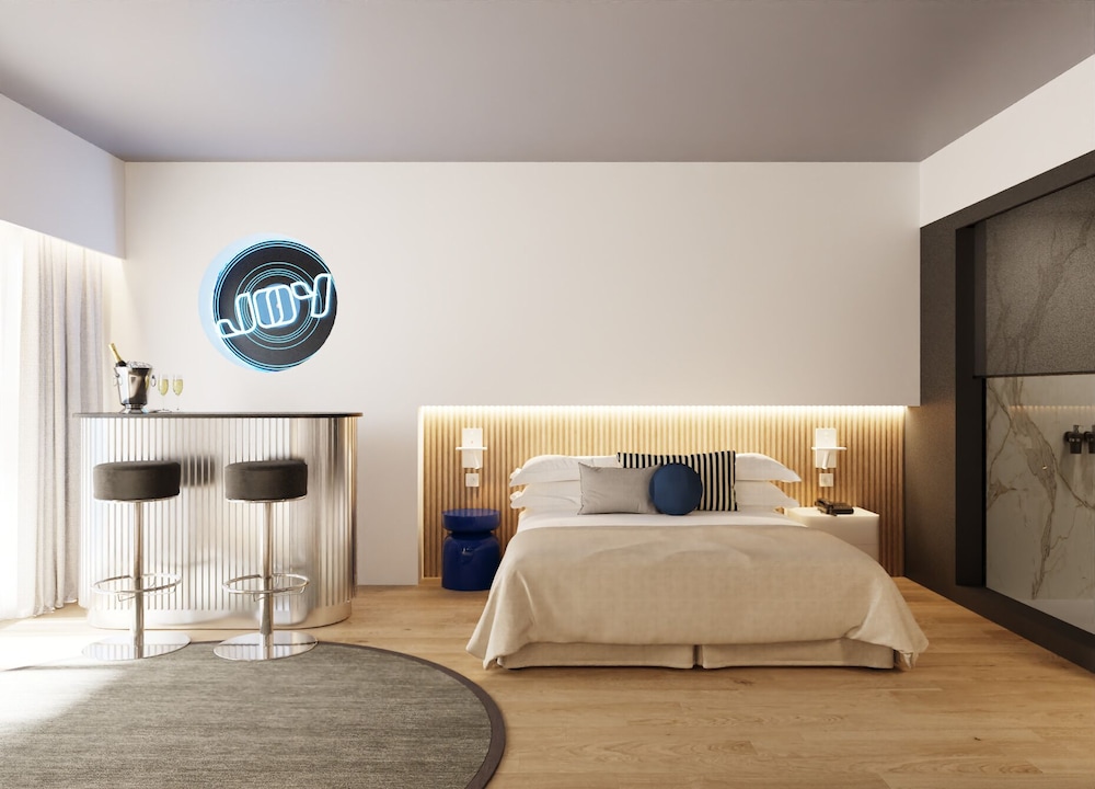 Junior Suite, Twin Beds, Pool Side, Terrace