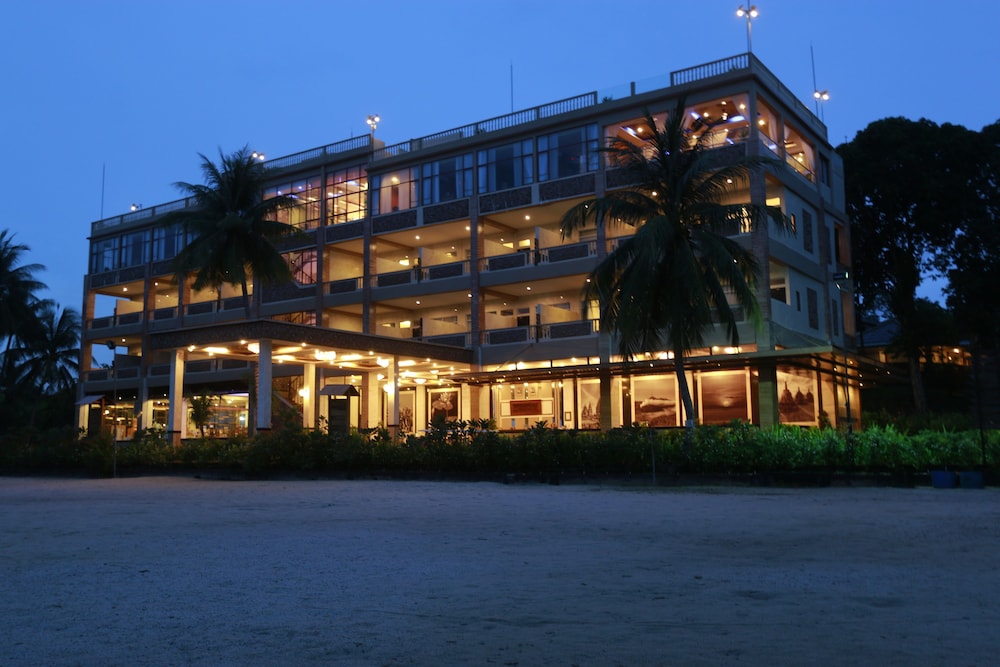 Bintan Agro Beach Resort Spa 1/36