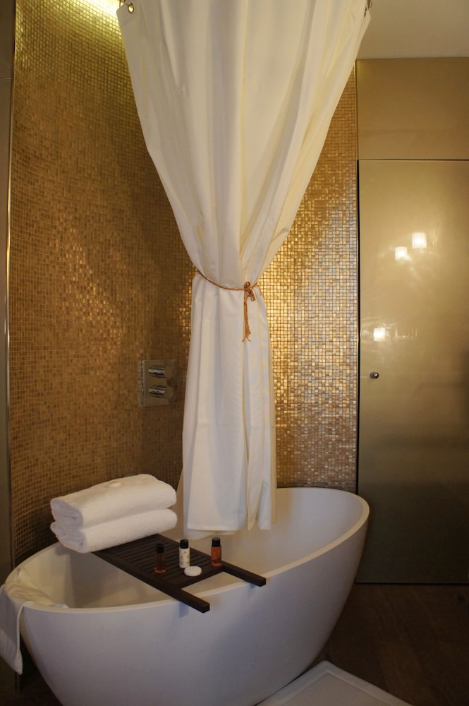 Tonic Hotel Saint Germain 22/30