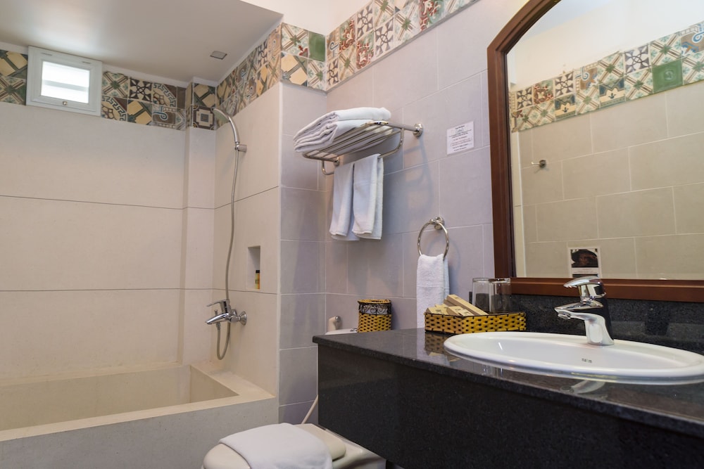 Ben Thanh Boutique Hotel 68/69