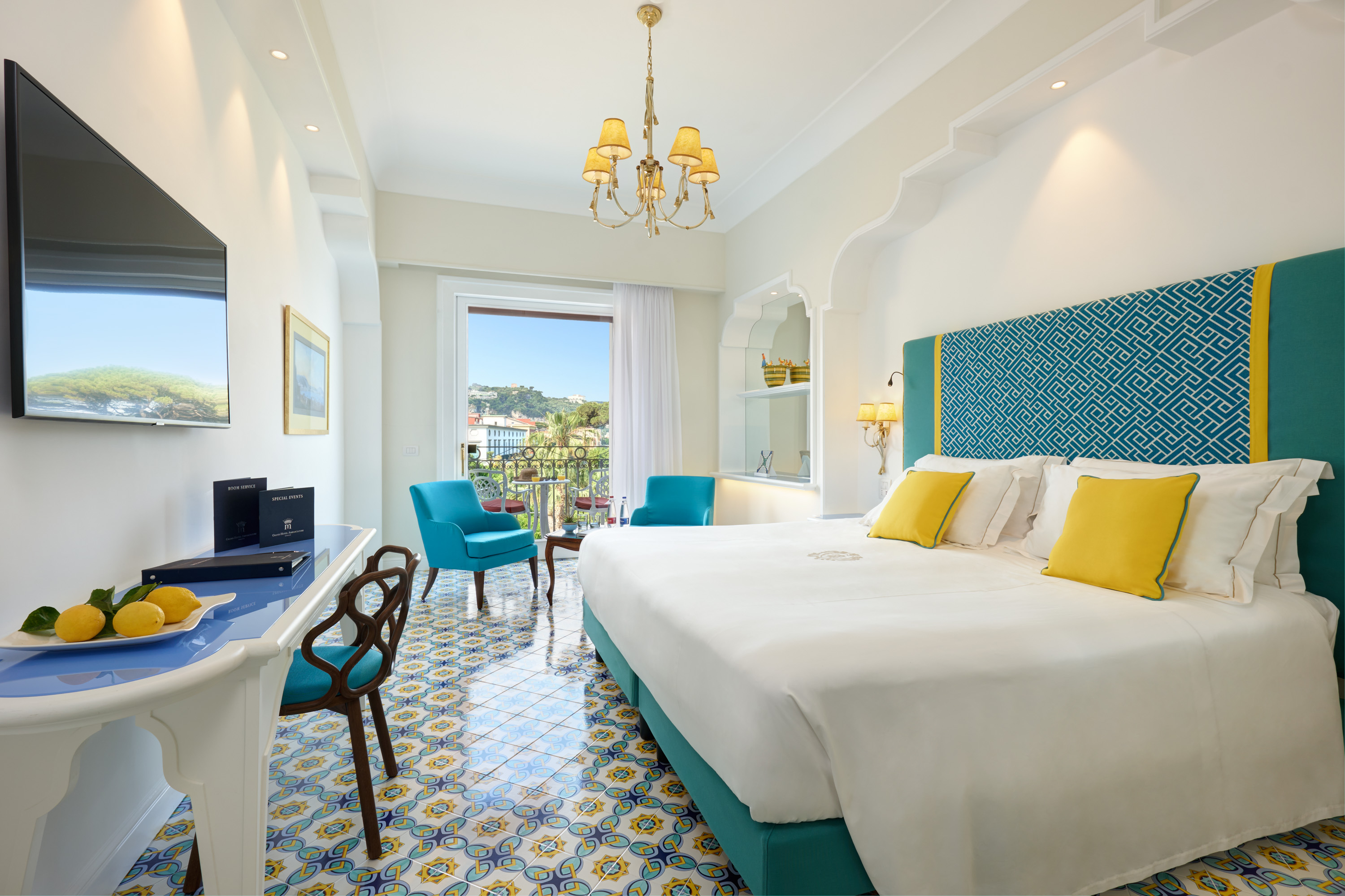 Deluxe, Double or Twin Bed, Garden and Sea View, with Pool
