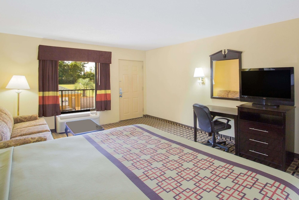 Days Inn By Wyndham Andalusia 3/20