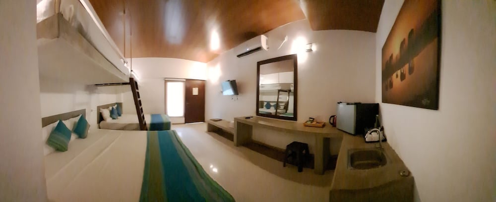 Kutumbaya Resort 15/50