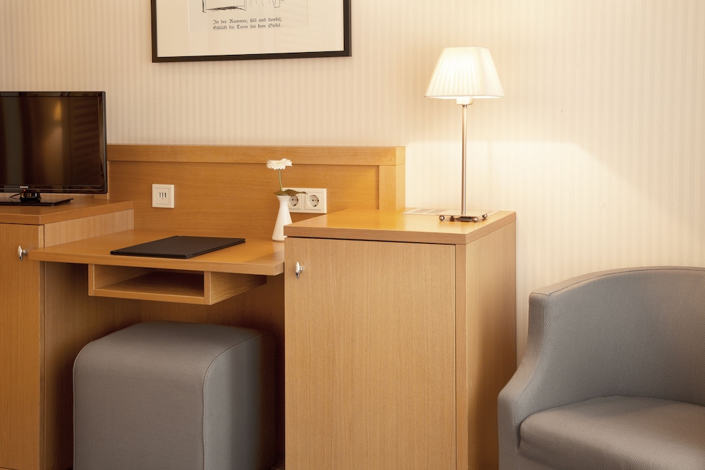 Townhouse Hotel 26/37
