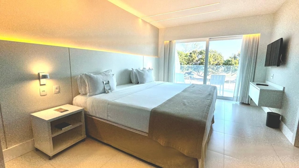 DELUXE, KING BED, SOFA