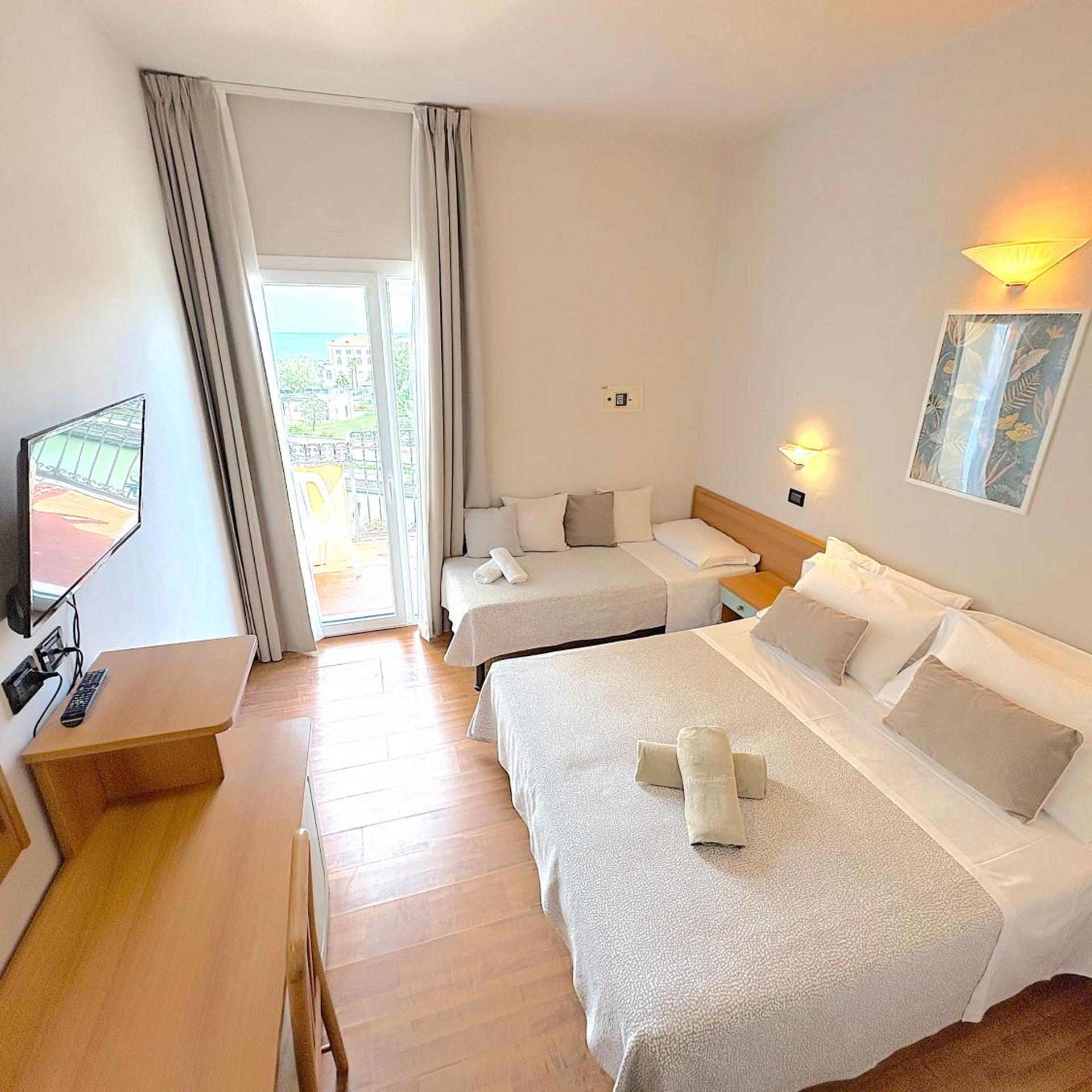 Hotel President Cattolica 17/56