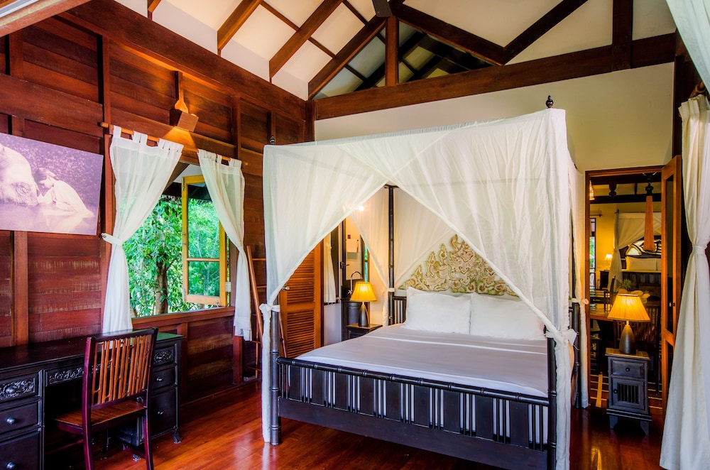 Koh Jum Beach Villas 16/76