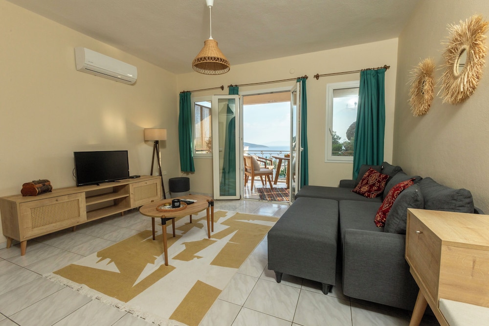 The Aegean Gate Hotel 24/49