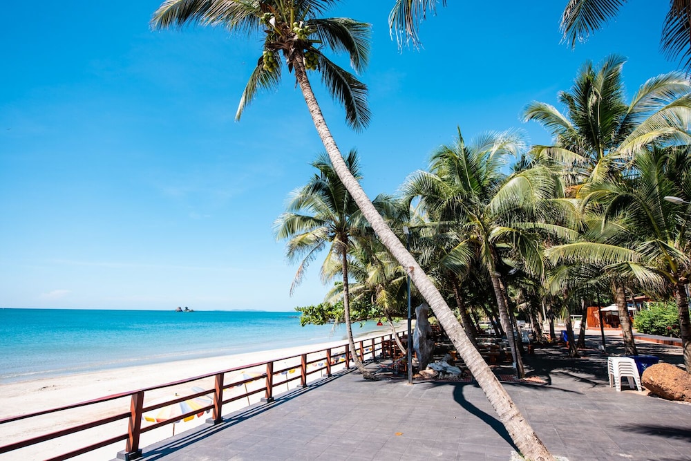 Baansuan Aokhai Beach Resort 9/51