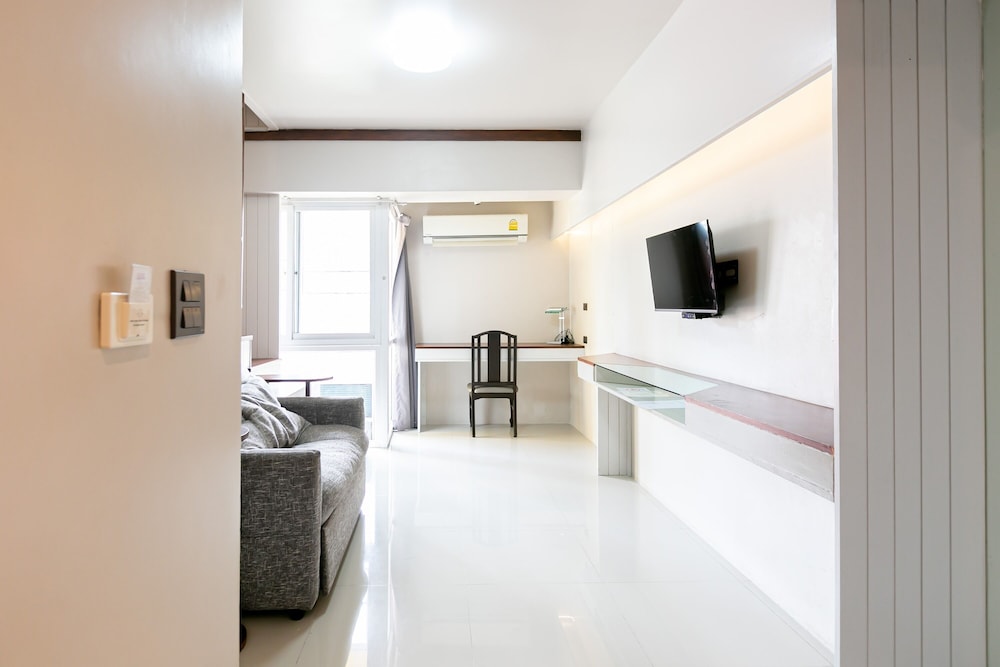 A Sleep Bangkok Sathorn by ZUZU 28/50