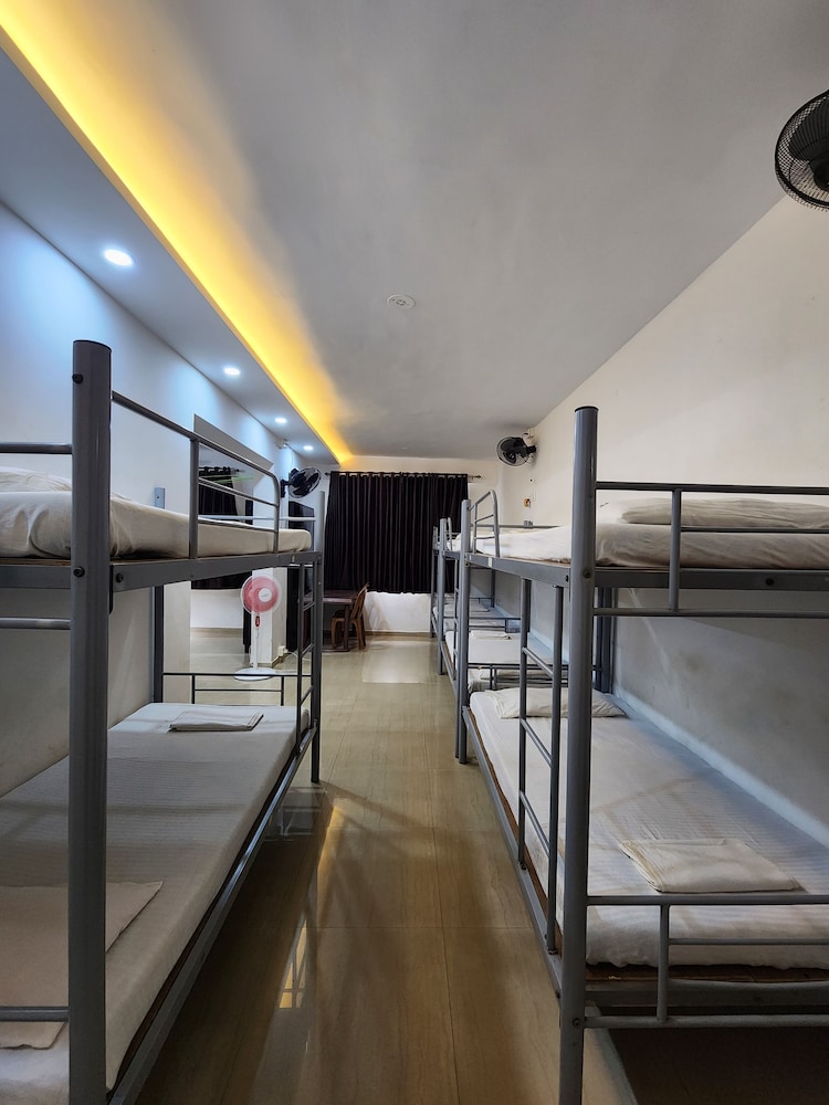 All Seasons Guest House 26/43
