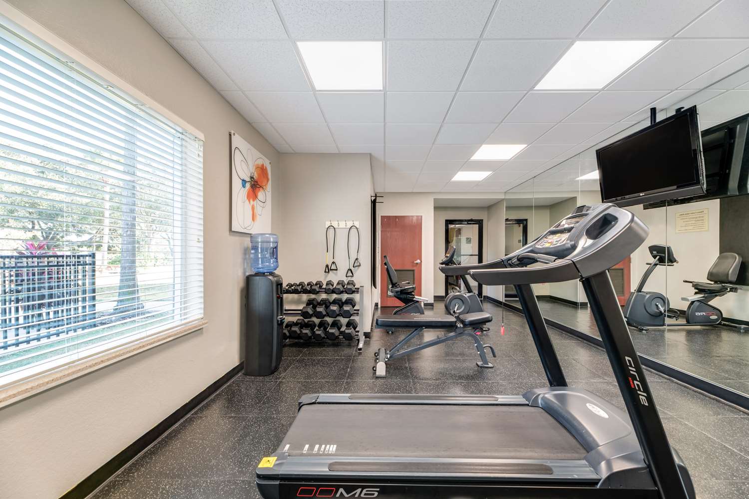 Best Western Auburndale Inn & Suites 24/42