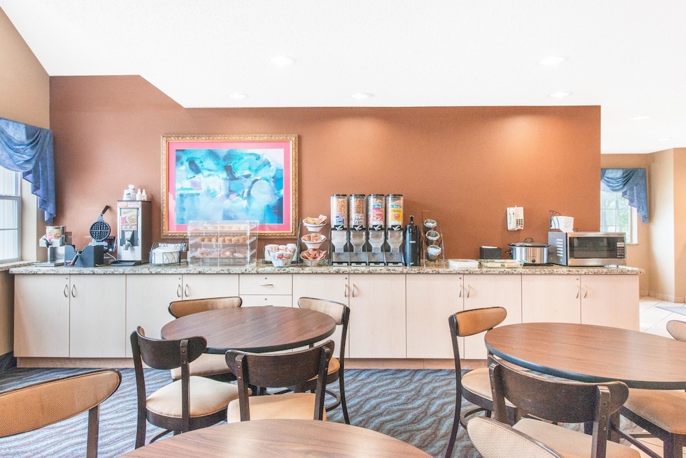 Microtel Inn & Suites by Wyndham Independence 21/29