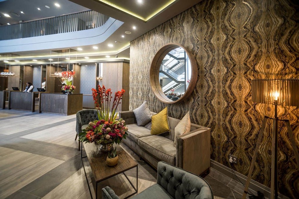 Mayfair Hotel 26/47