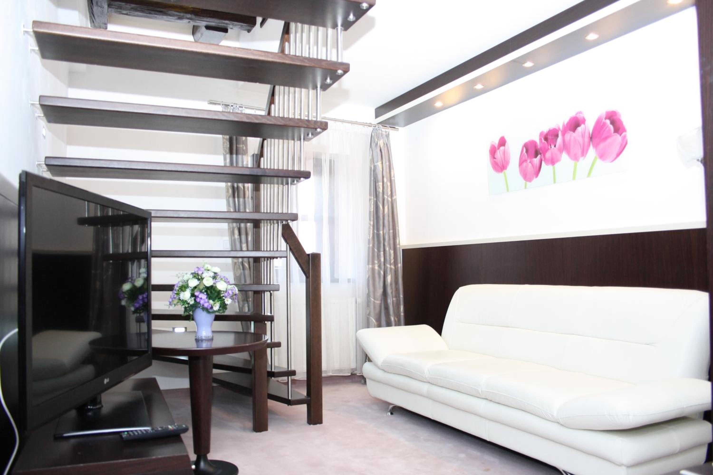 Duplex, Suite, Castle View