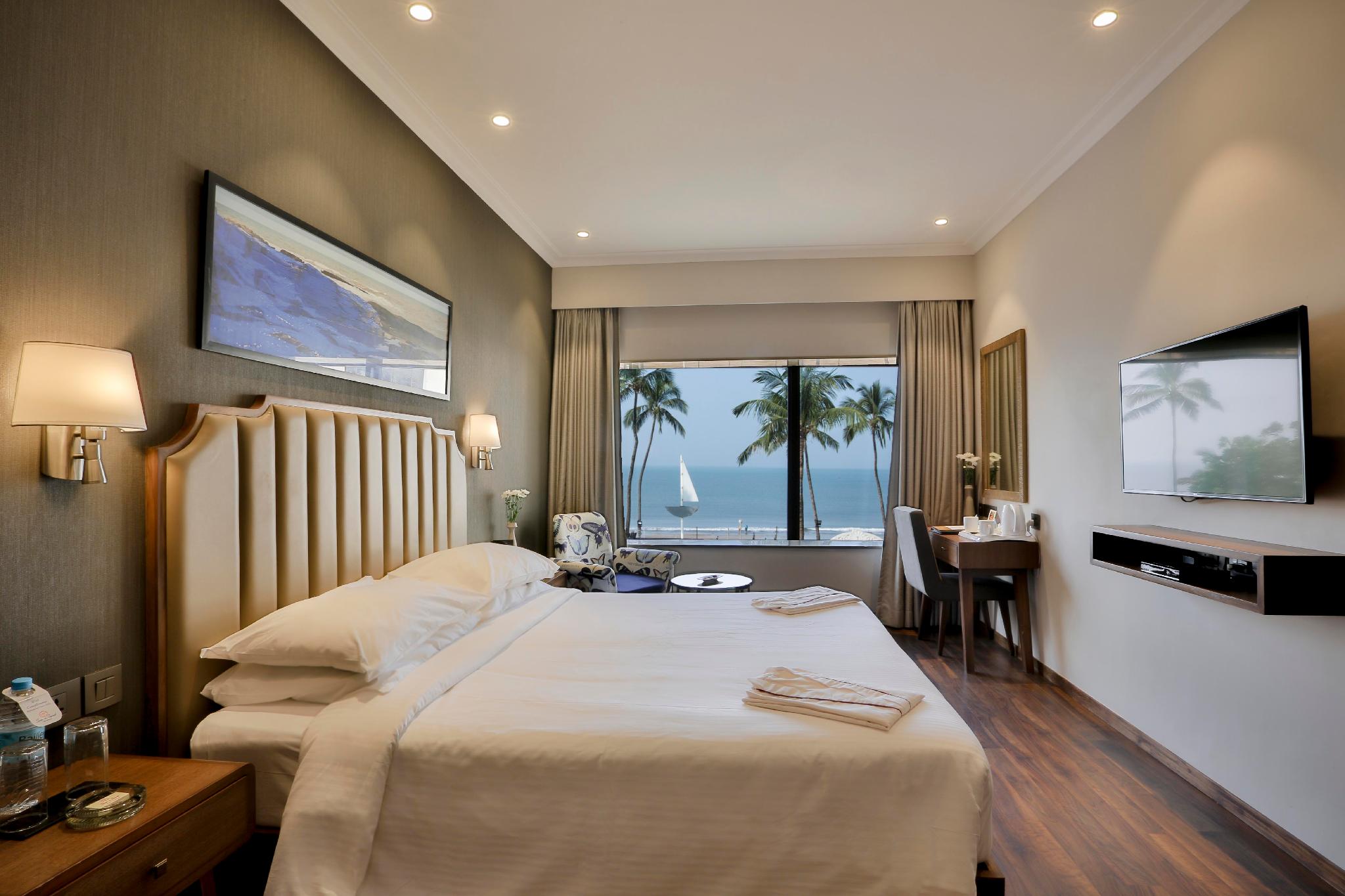 Grand, Ocean
