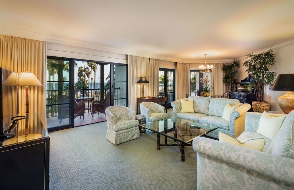 Santa Barbara Inn 37/67