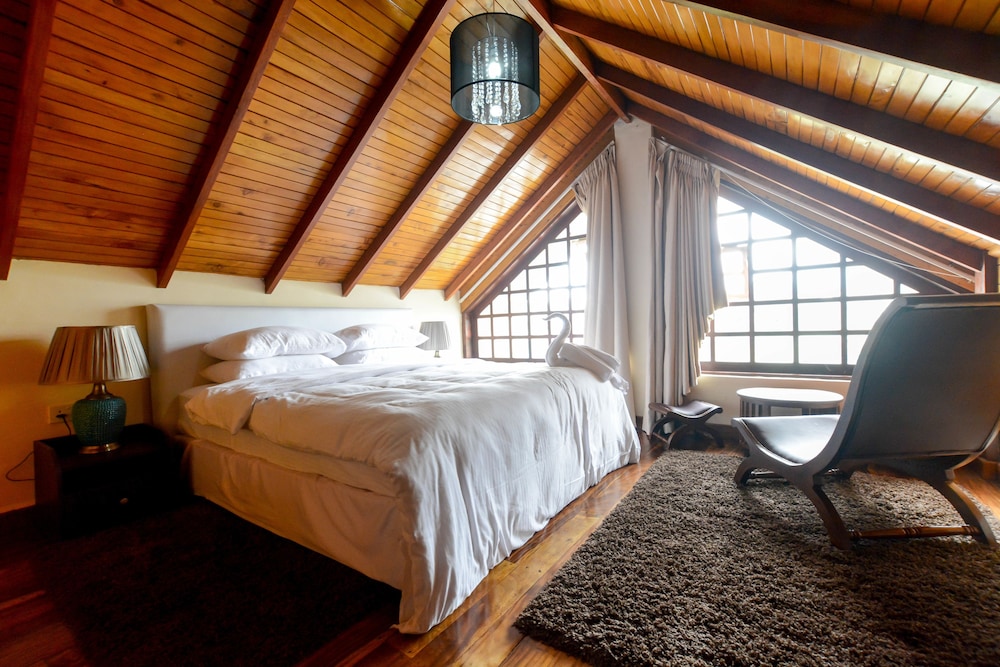 Tea Fields Villa 17/53