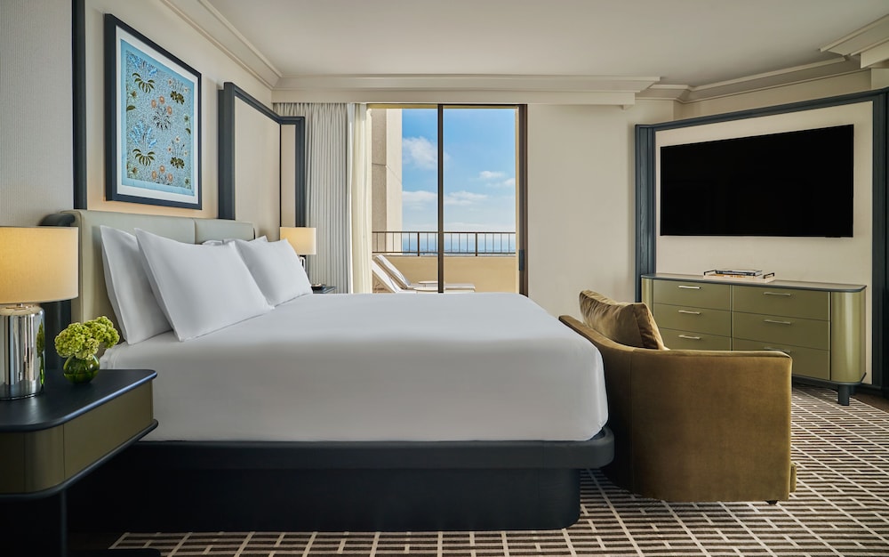 Island, Specialty, Suite, King Bed