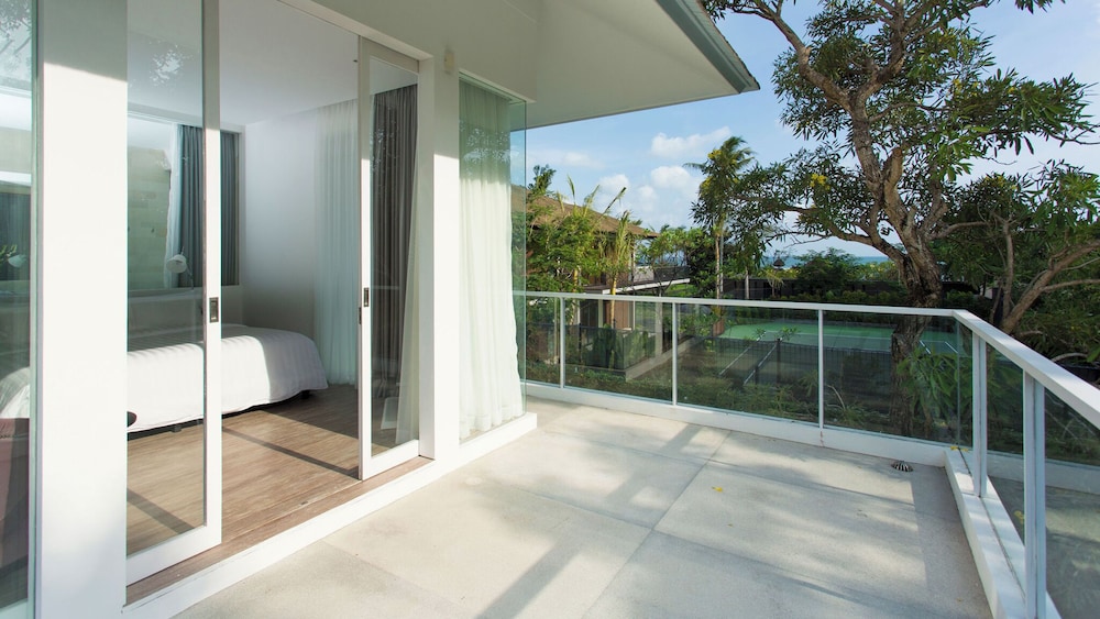 Villa Canggu 4/50