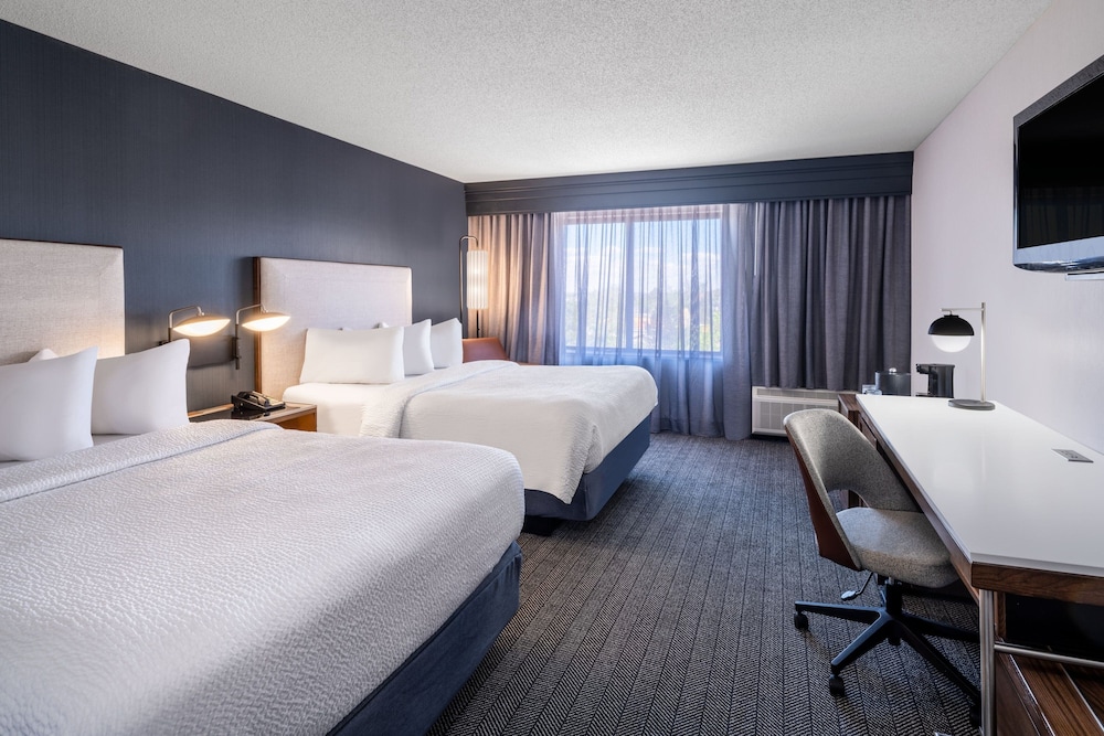 ROOM, 2 QUEEN BEDS, ACCESSIBLE