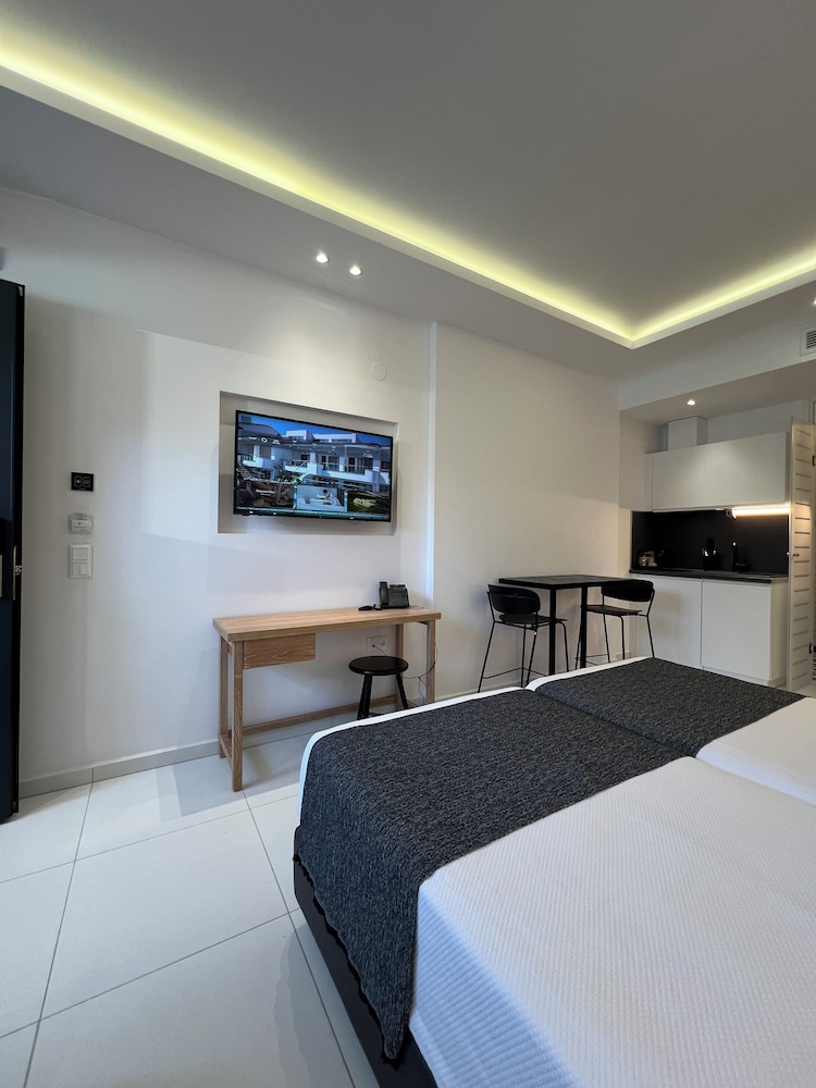 Semi Basement, Deluxe, Basement, Twin Beds، Melite Luxury Rooms & Apartments 9/10