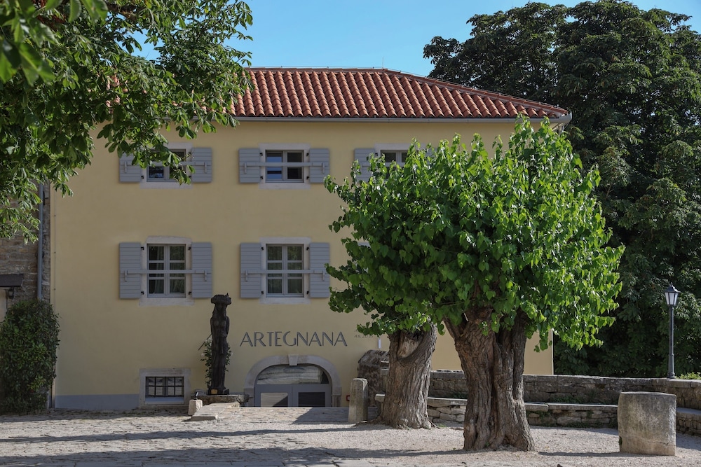 B&B Artegnana 1798 4/48