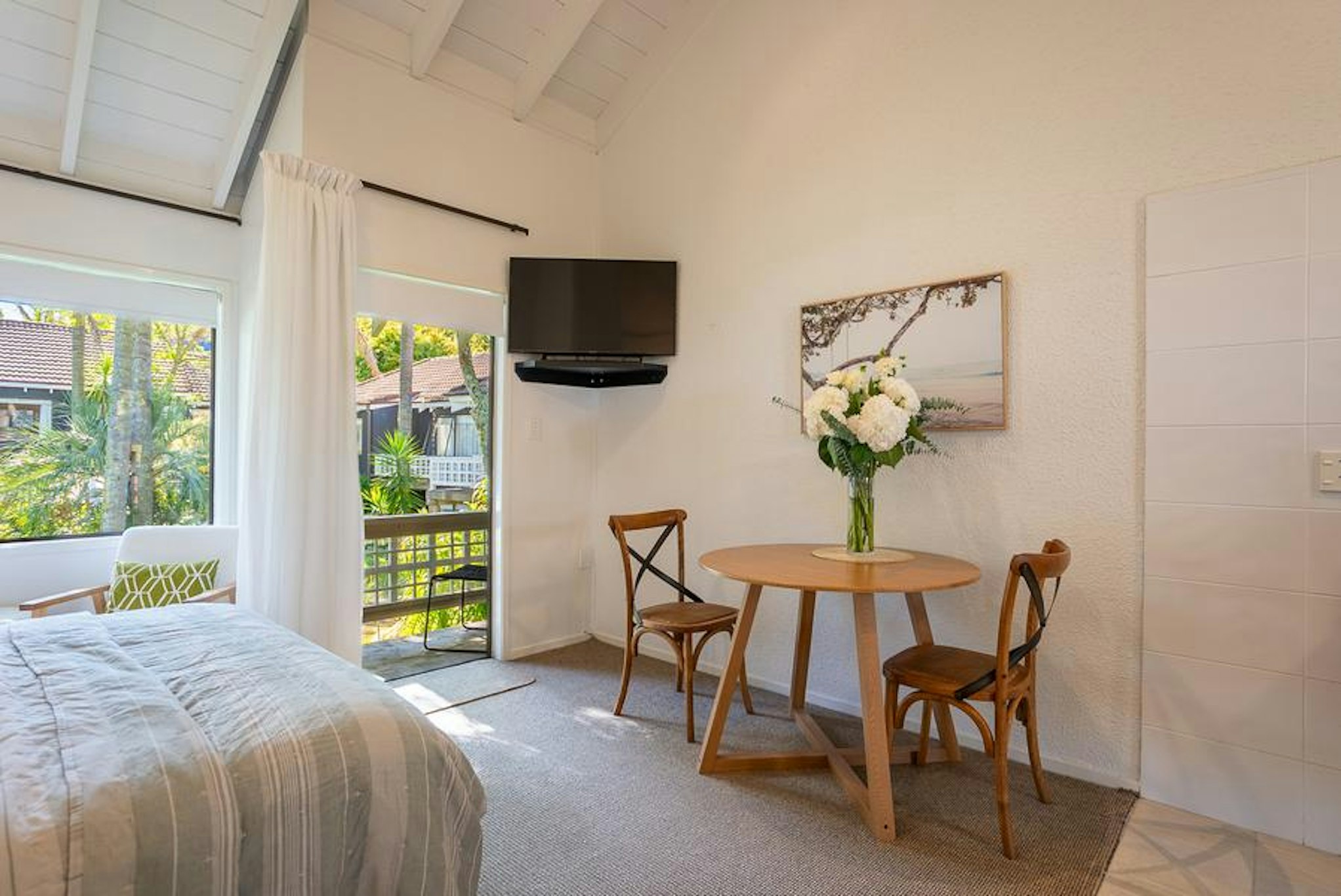 EMERALD INN ON TAKAPUNA BEACH 24/34