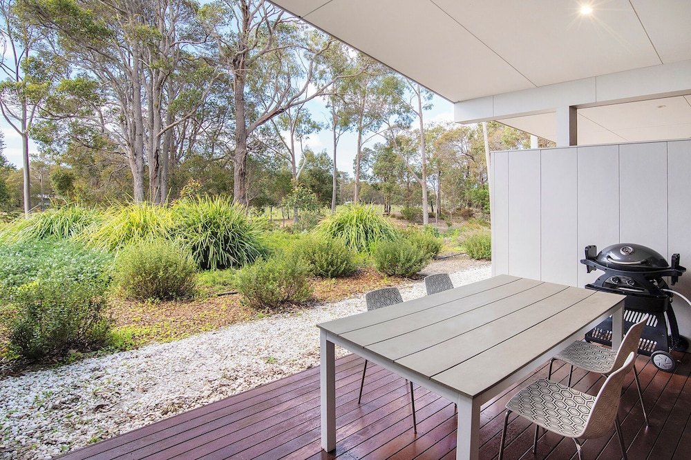 Eight Willows Retreat 27/62
