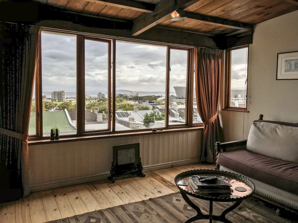 Braeside House 23/34