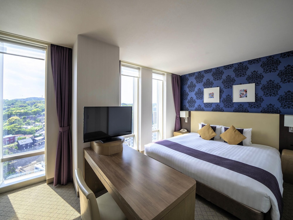 MERCURE YOKOSUKA 32/70