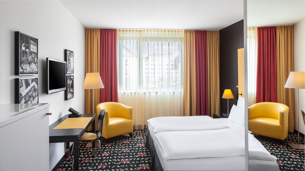 Holiday Inn Munich - Westpark 15/83