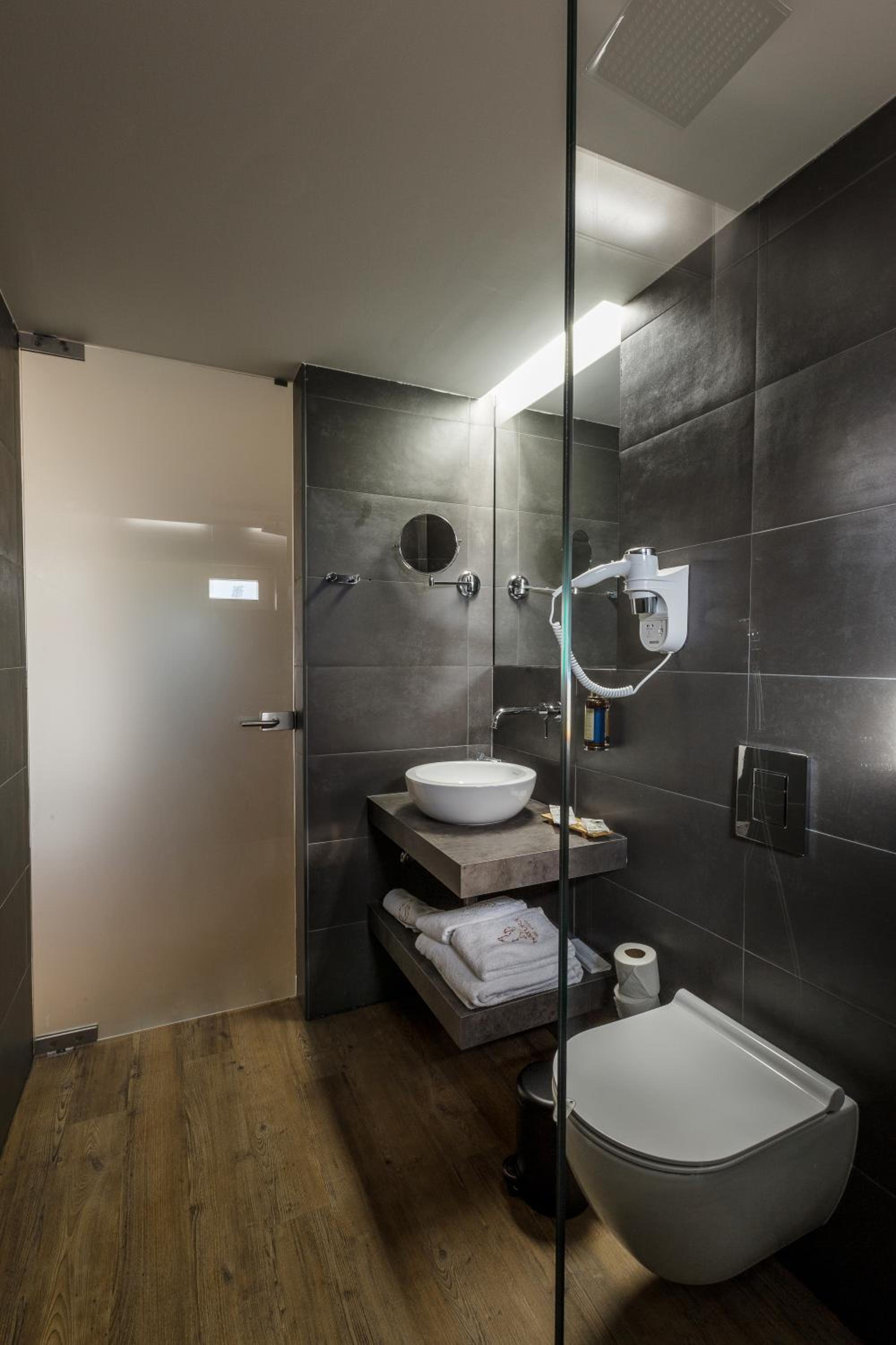 Room, Twin Beds, Purala - Wool Valley Hotel and Spa 4/4