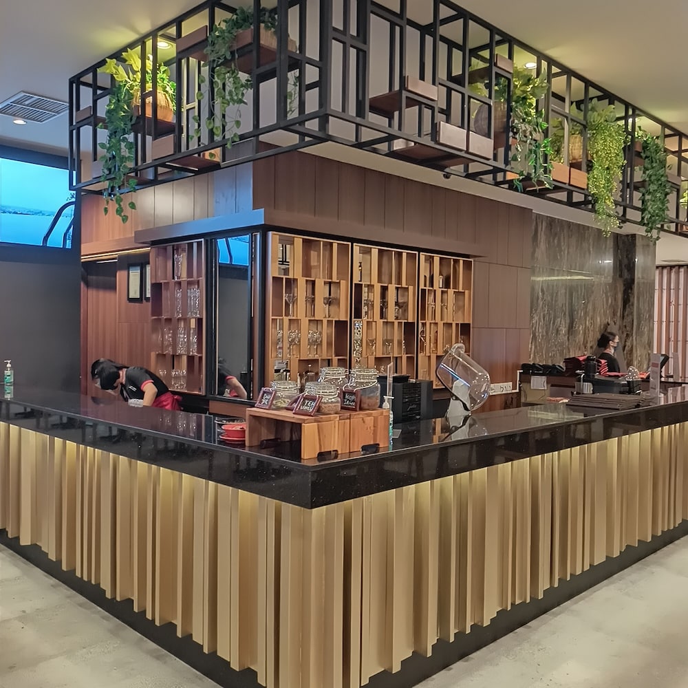 Swiss-Belhotel Cendrawasih Biak 35/60