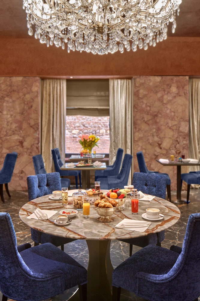 Hotel Accademia Verona 65/80