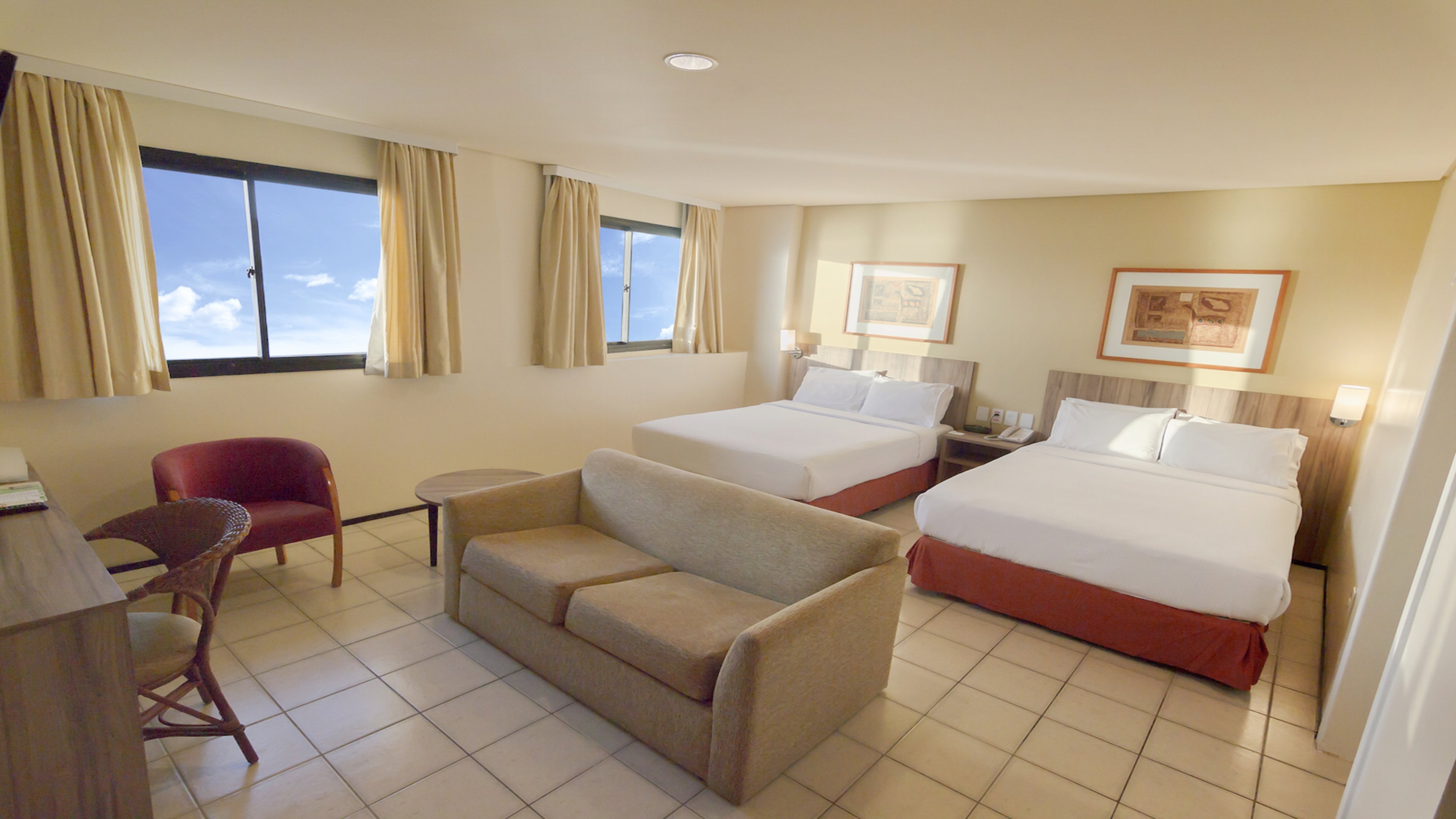 HOLIDAY INN FORTALEZA 23/76