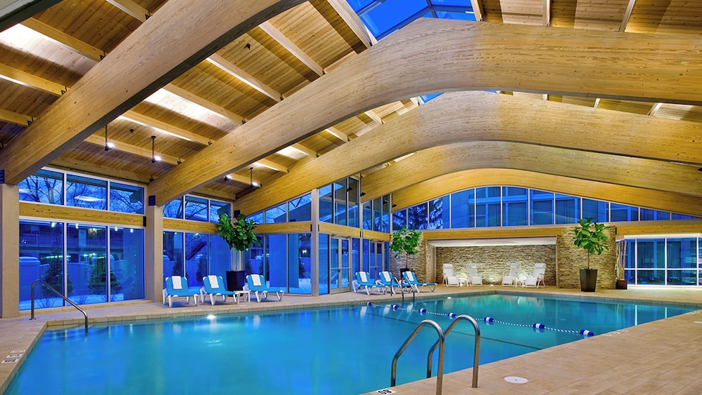 CROWNE PLAZA LOMBARD DOWNERS GROVE 37/74
